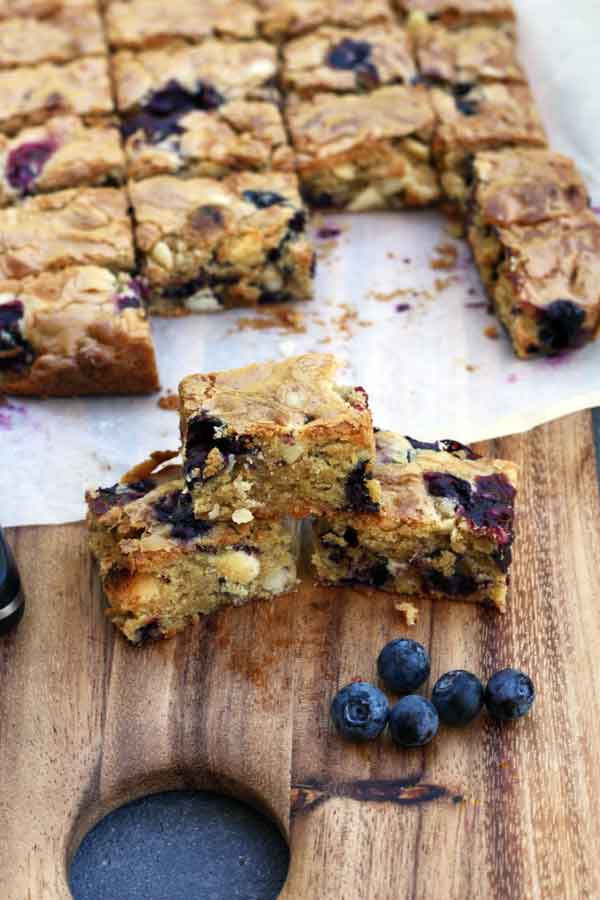 Blueberry, white chocolate & macadamia blondies