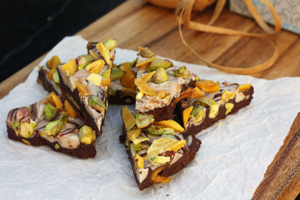 mango and pistachio chocolate bark