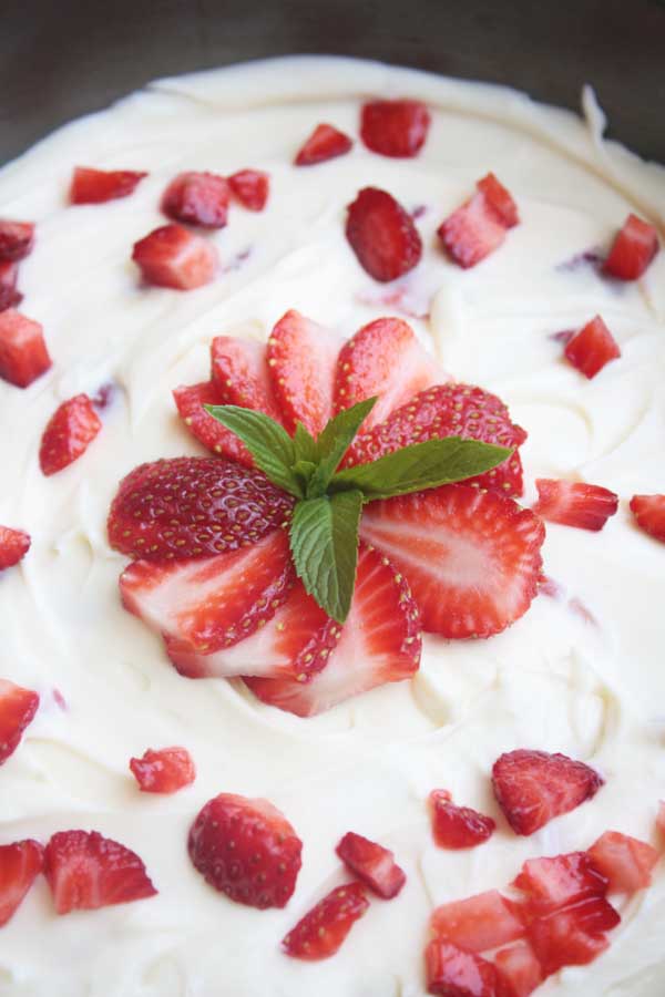 Roasted strawberry & white chocolate Valentine's cheesecake