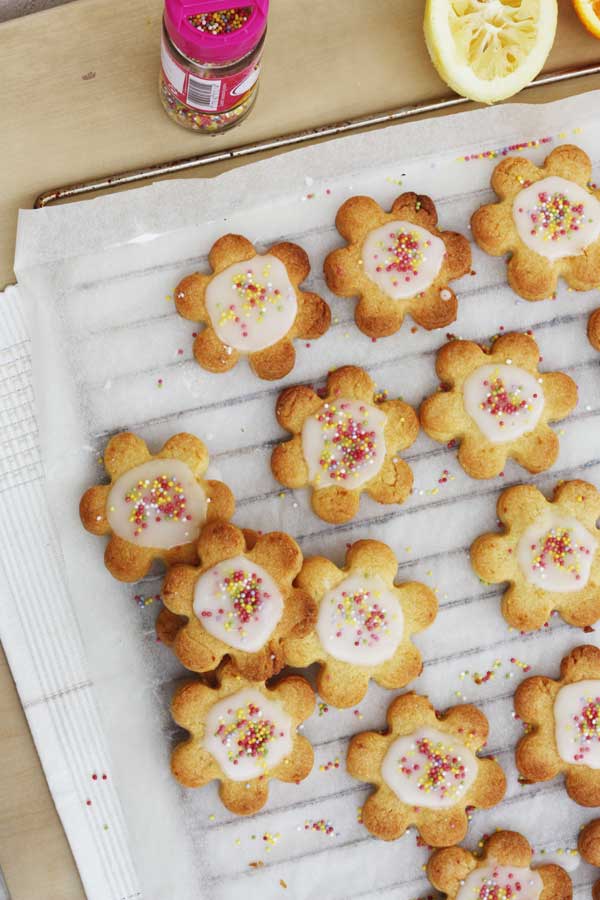 Iced citrus Shrewsbury biscuits