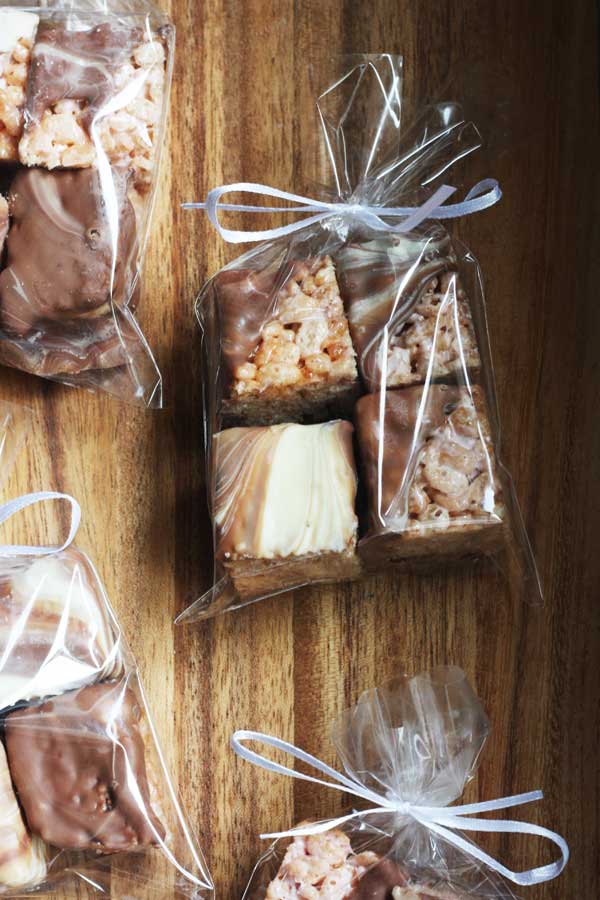 Everyone loves receiving a homemade food gift! Marshmallow & swirly chocolate crispy squares by Scrummy Lane