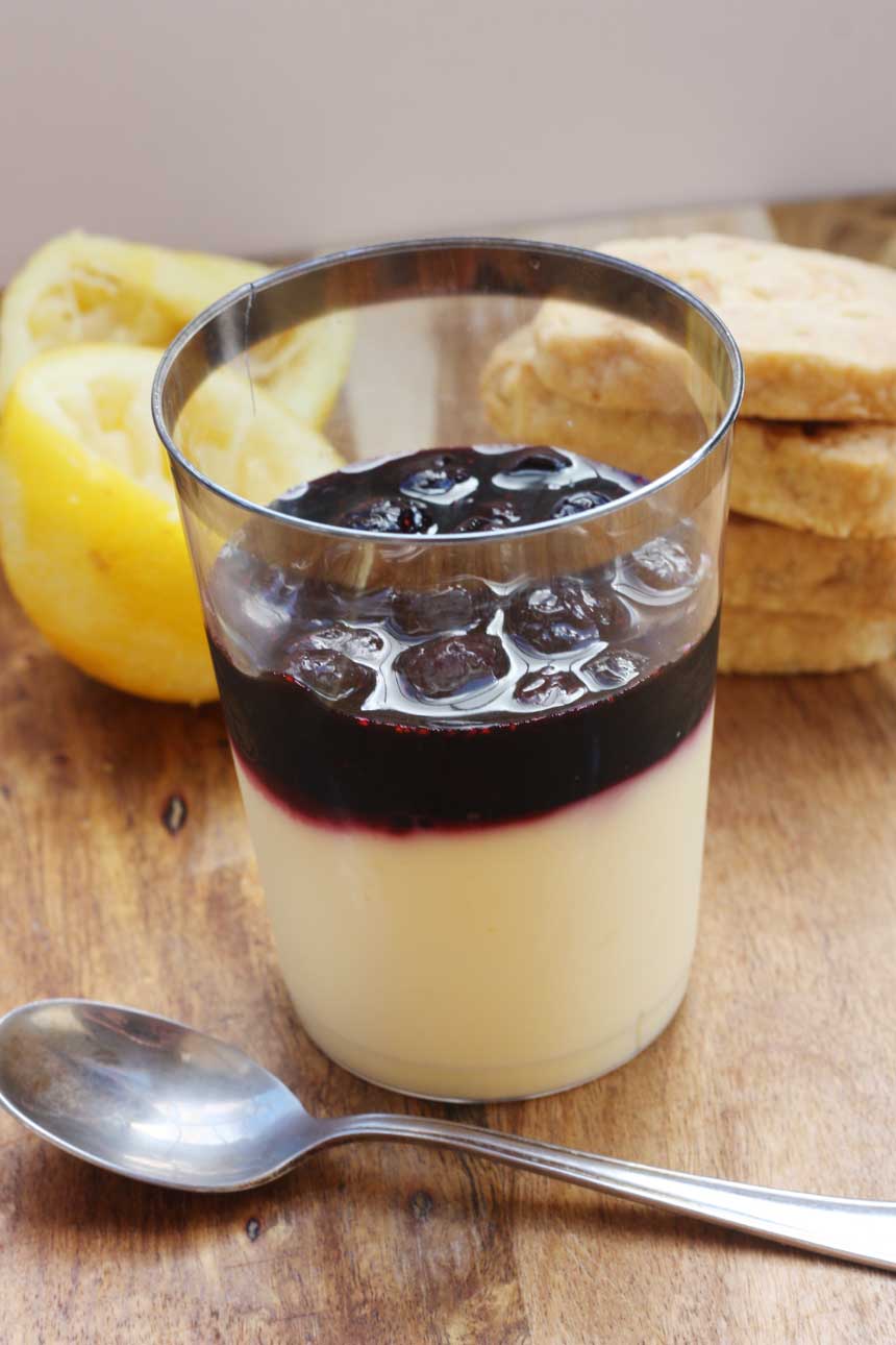 LEMON POSSET WITH BLUEBERRIES AND MACADAMIA SHORTBREAD BY SCRUMMY LANE - a perfect quick and easy dessert for entertaining!