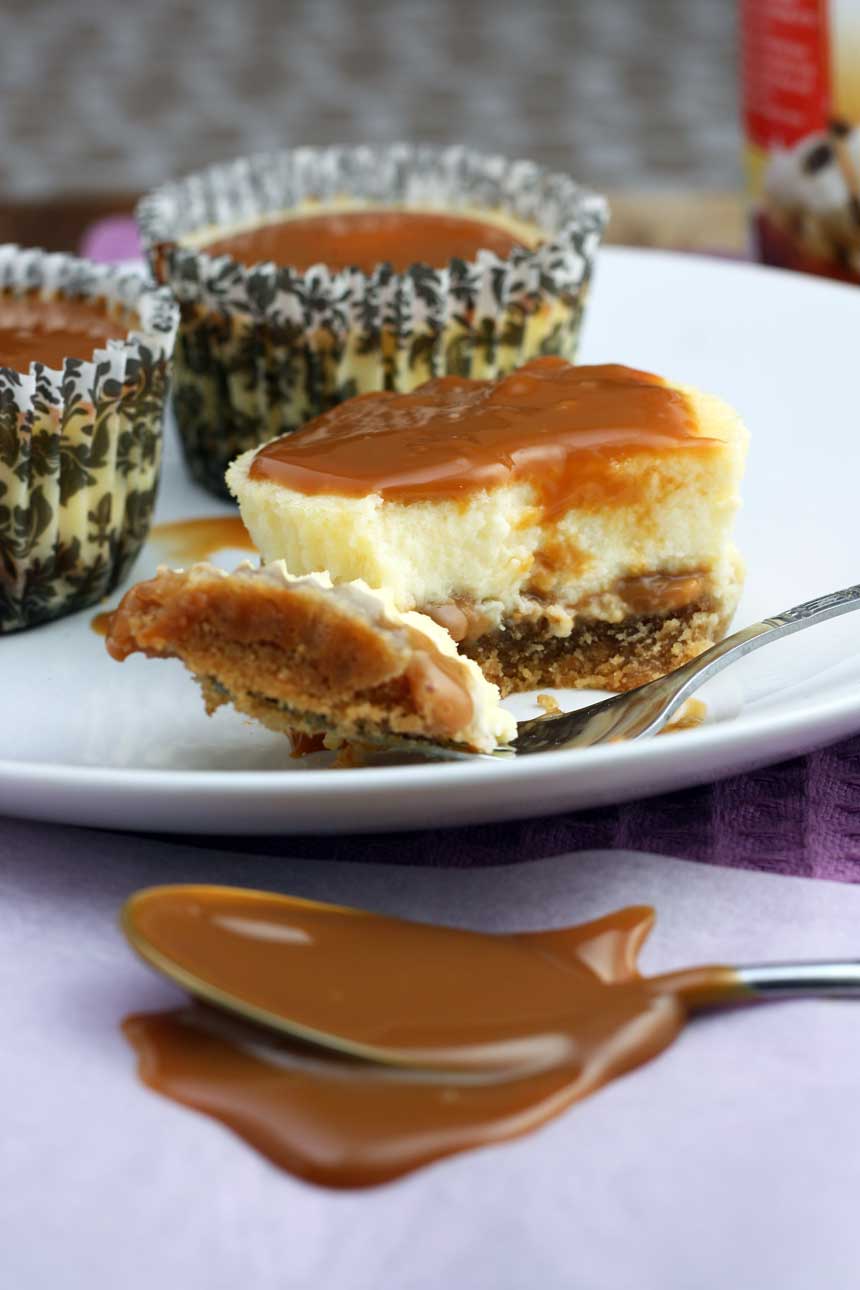 Caramel cupcake cheesecakes