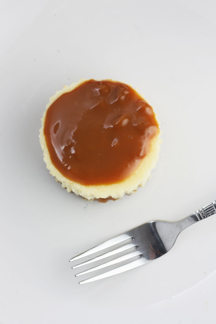 Caramel cupcake cheesecakes