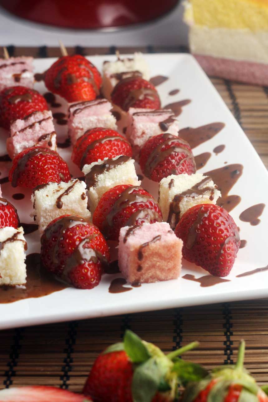 strawberry & angel cake skewers with warm chocolate dipping sauce