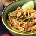 spicy Indonesian noodles (mee goreng)