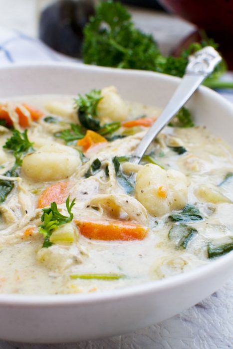 Easy Crockpot Chicken Gnocchi Soup (Olive Garden Copycat) - Scrummy Lane