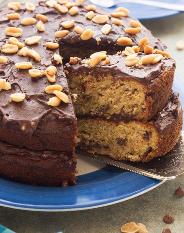 Peanut butter, banana and chocolate chip cake