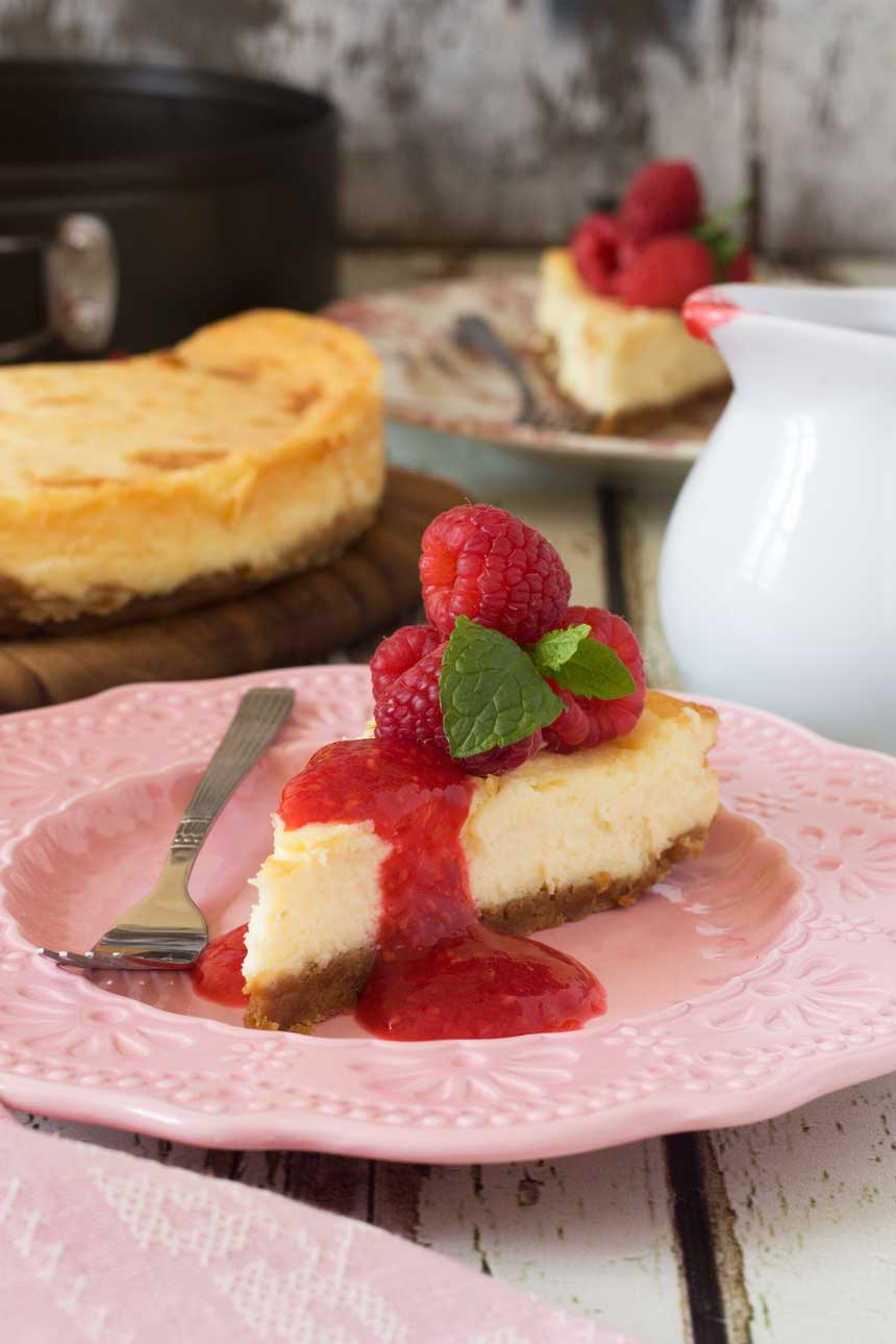 White Chocolate Baked Cheesecake With Raspberry Coulis Scrummy