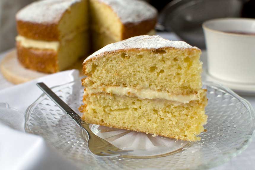 Really easy lemon mascarpone cake (one cup, one bowl) - Scrummy Lane