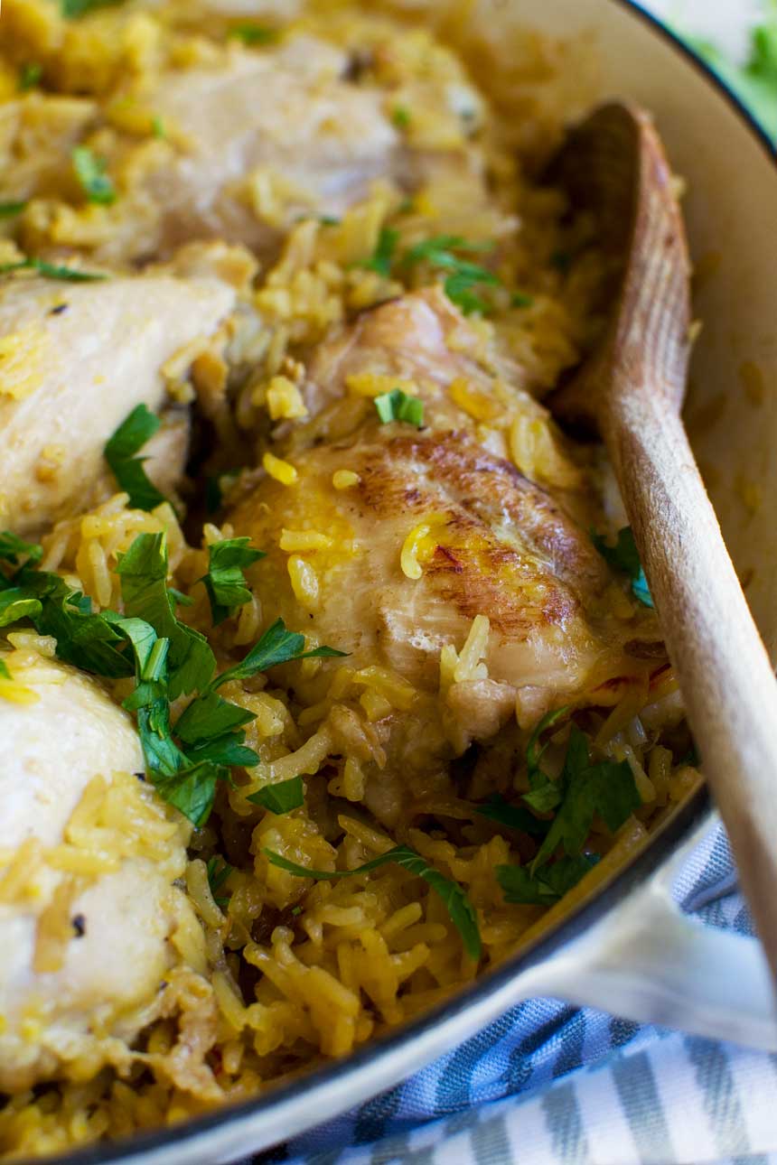 The simplest stove top chicken and rice (30 minute meal) - Scrummy Lane