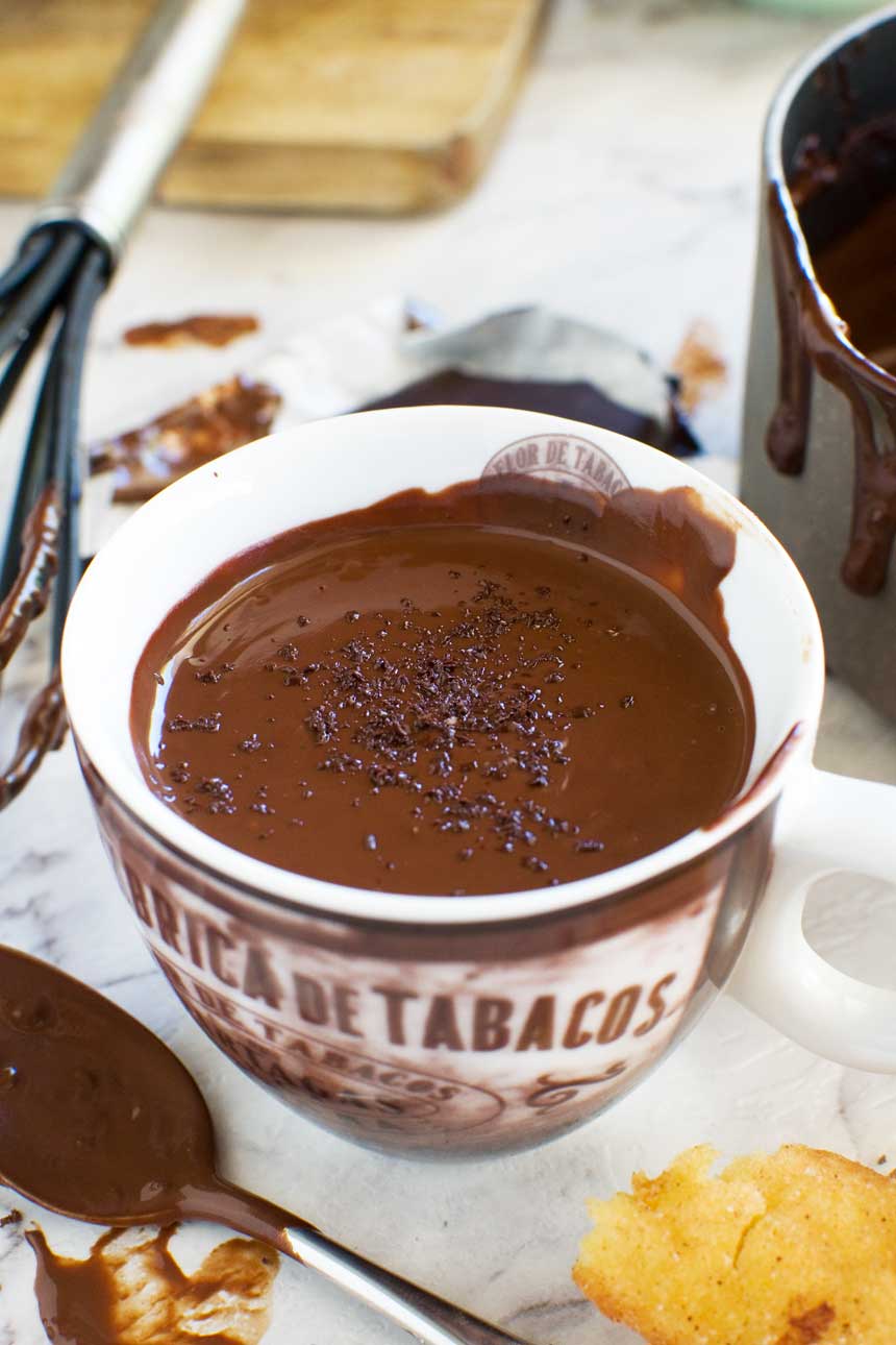 How to make thick Italian hot chocolate (5 minutes, 4 ingredients