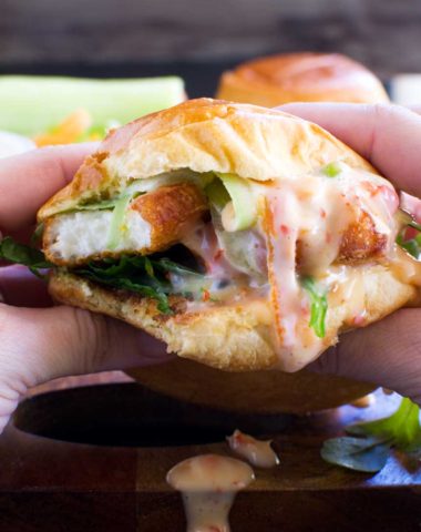 Crispy halloumi burgers with sweet chilli mayonnaise