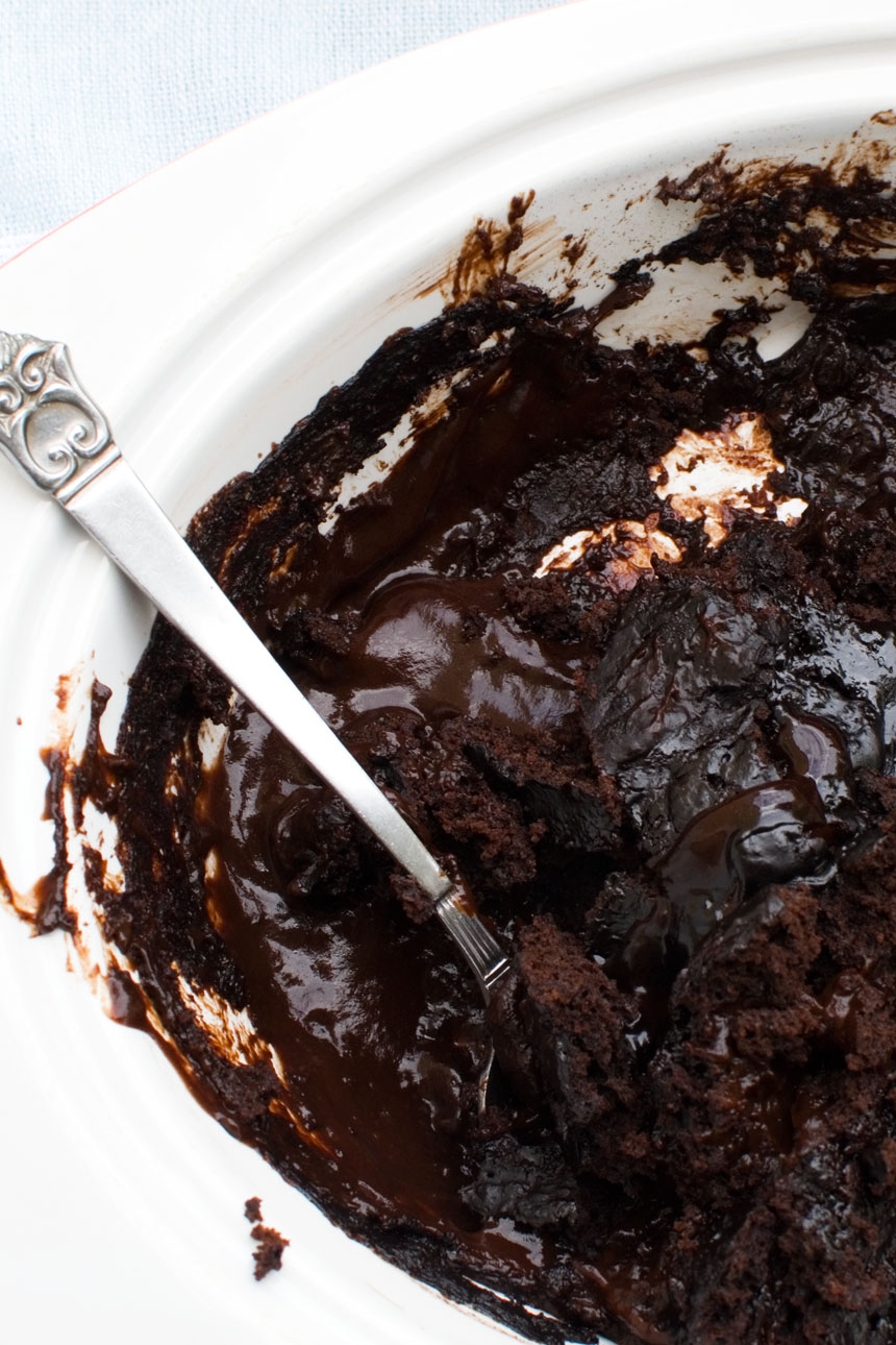 Choc self deals saucing pudding