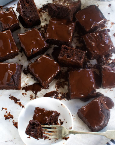 Double chocolate brownies with avocado from above