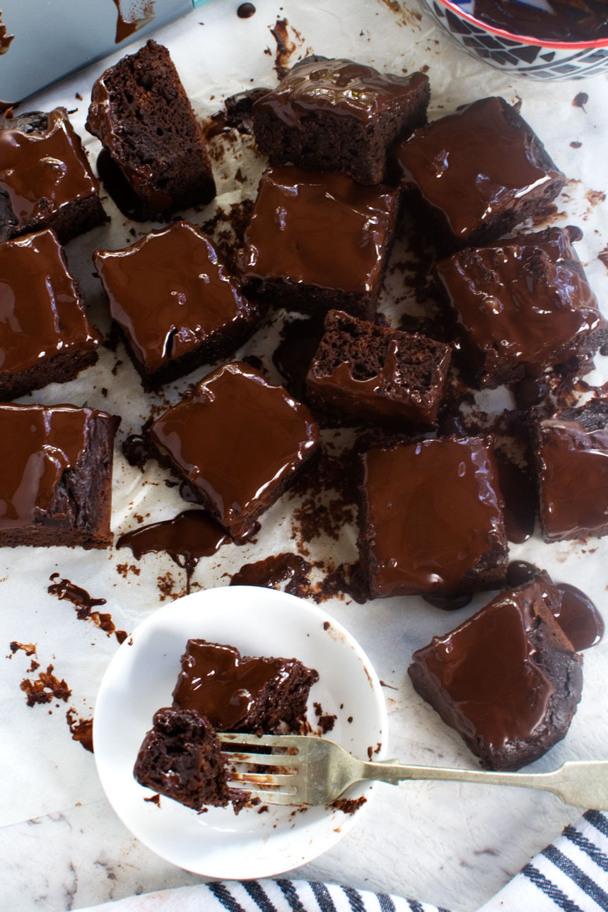 Double chocolate brownies with avocado from above