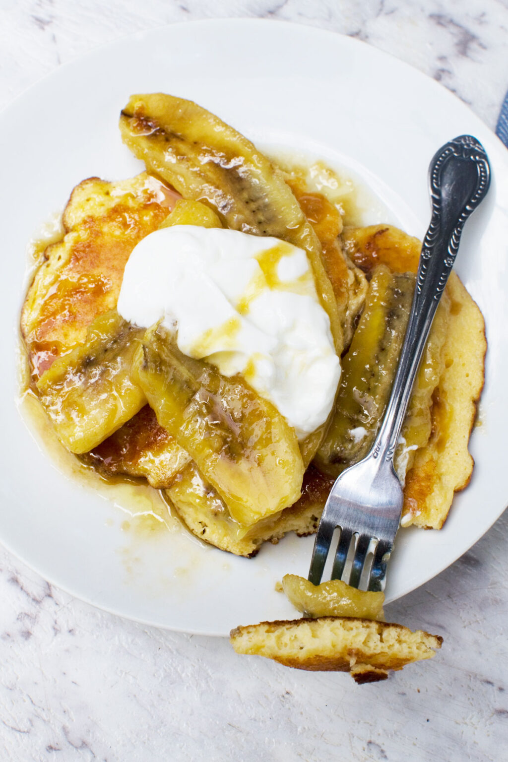 Fluffy Caramelized Banana Pancakes - Scrummy Lane