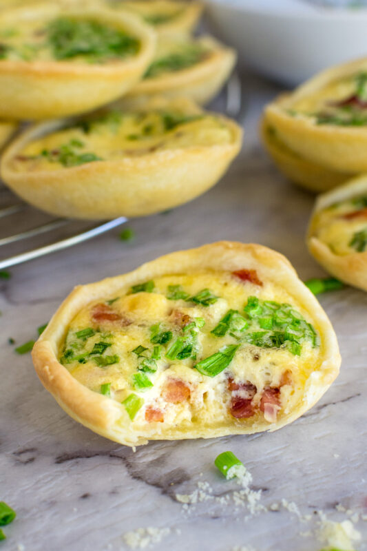 Mini Quiche Lorraine (6 Ingredients) - Scrummy Lane