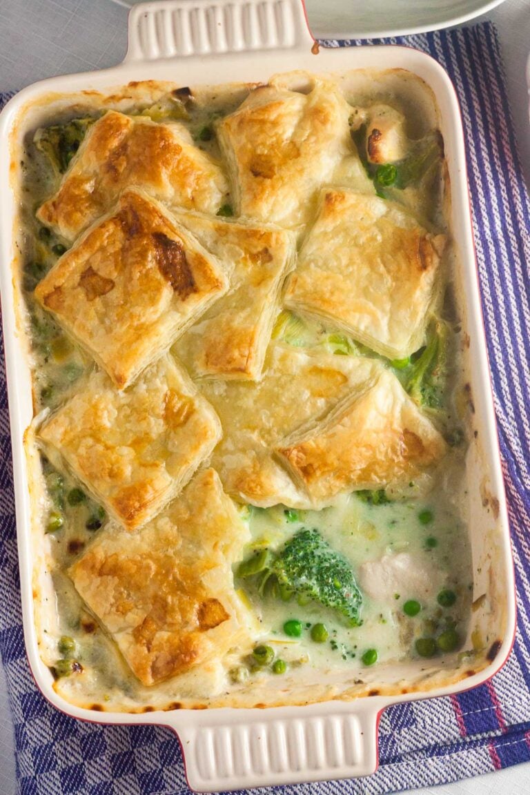 Easy Creamy Chicken And Leek Pie Scrummy Lane