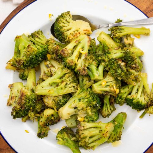 https://scrummylane.com/wp-content/uploads/2023/07/sauteed-broccoli-4-500x500.jpg