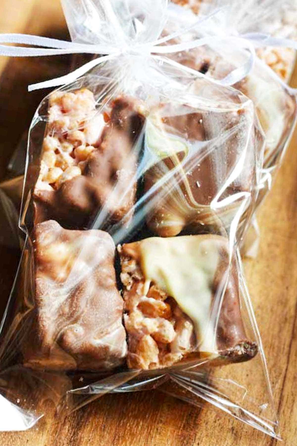 Small versions of the bars packaged in a transparent gift bag and tied at the top with a bow.