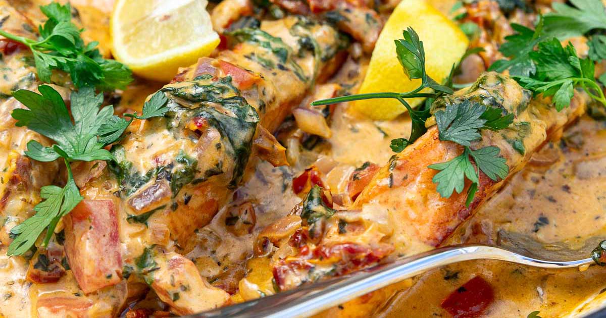 Easy Creamy Tuscan Salmon (20-Minute Recipe) - Scrummy Lane
